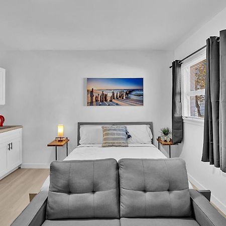 Young Circle & Hollywood Blvd Posh Studio Suite Esterno foto