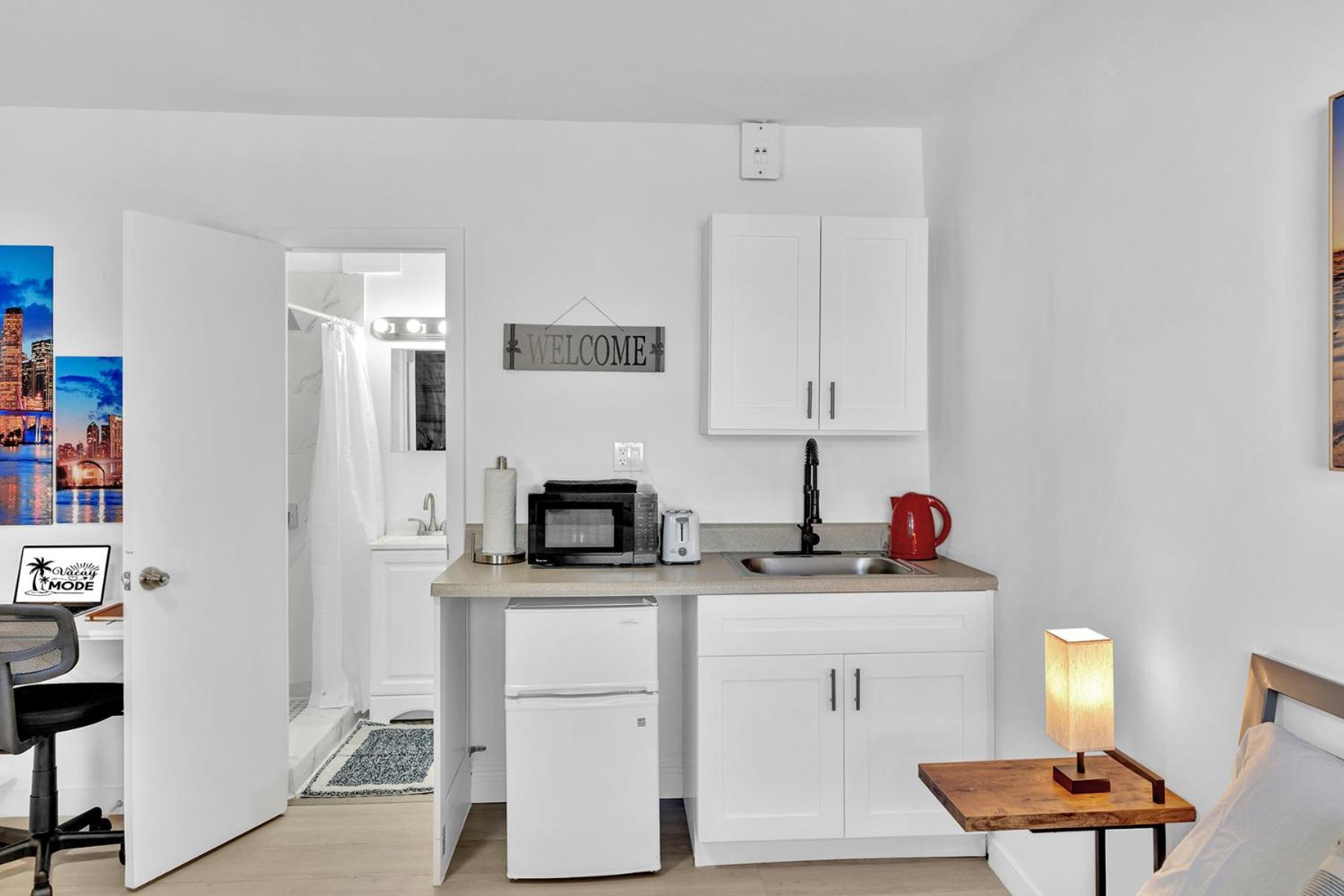Young Circle & Hollywood Blvd Posh Studio Suite Esterno foto