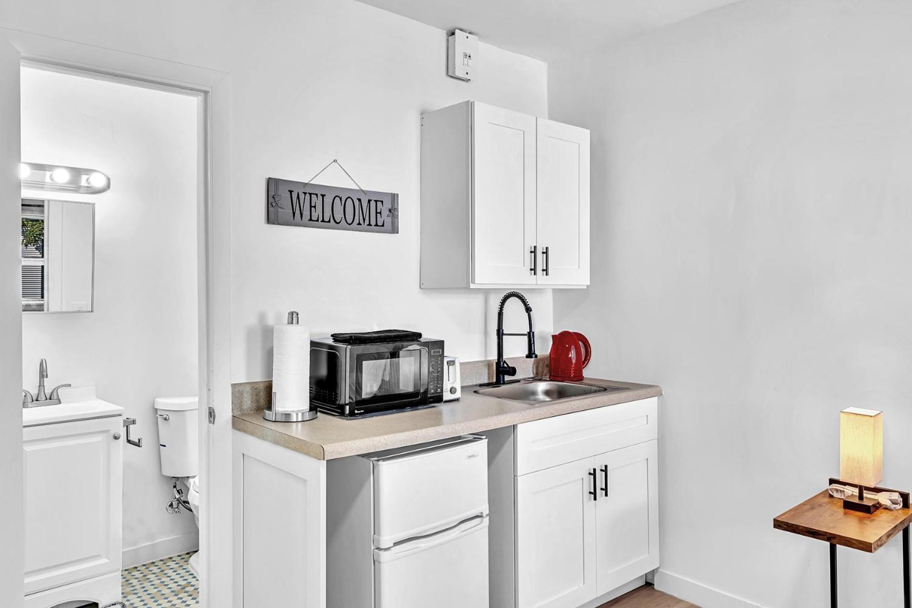 Young Circle & Hollywood Blvd Posh Studio Suite Esterno foto